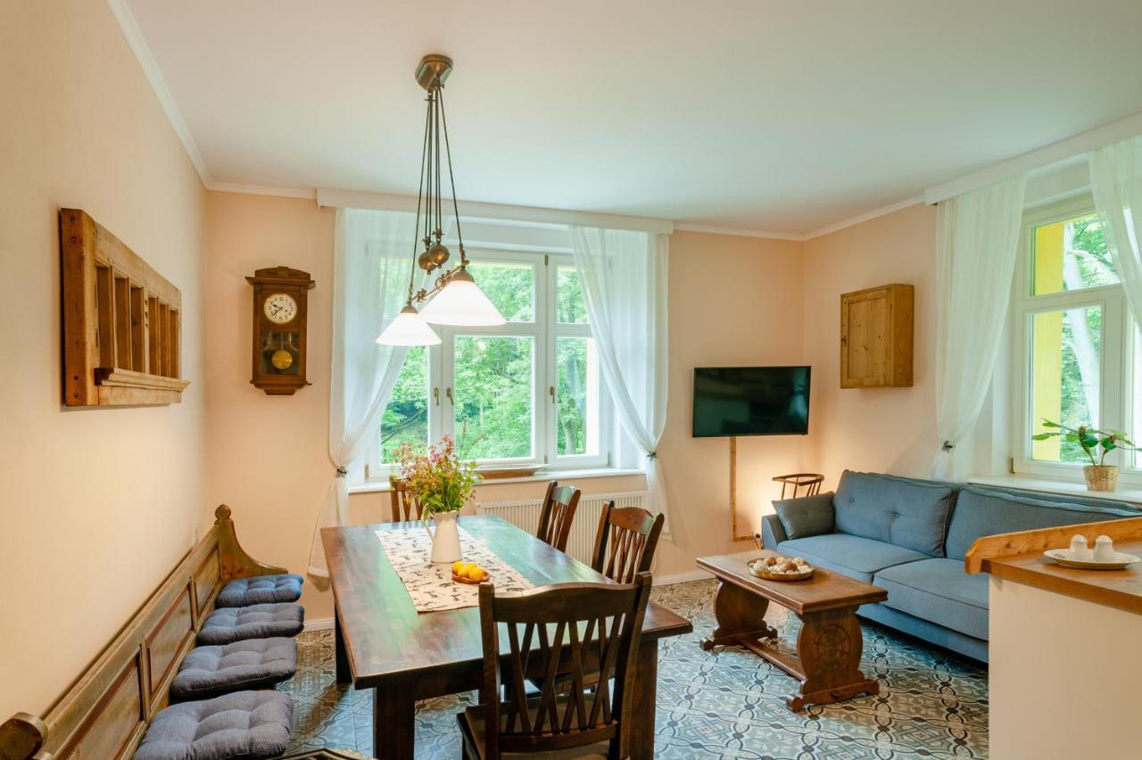 Vila Weigend Libouchec Экстерьер фото